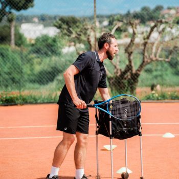 Tennis coachi in Antibes, Cannes, Mougins and Nice for private tennis lesson. Tennis Camp all levels